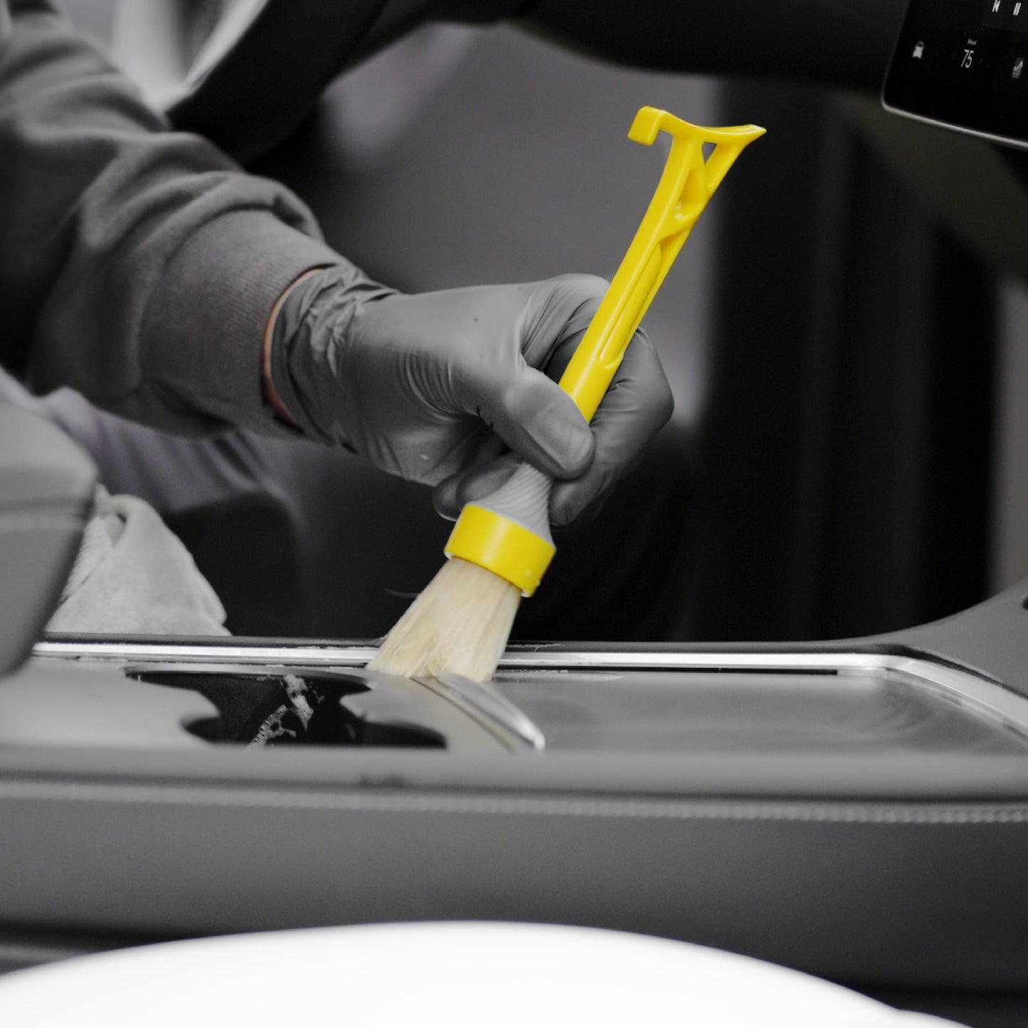 3 in 1 Detailing Brush